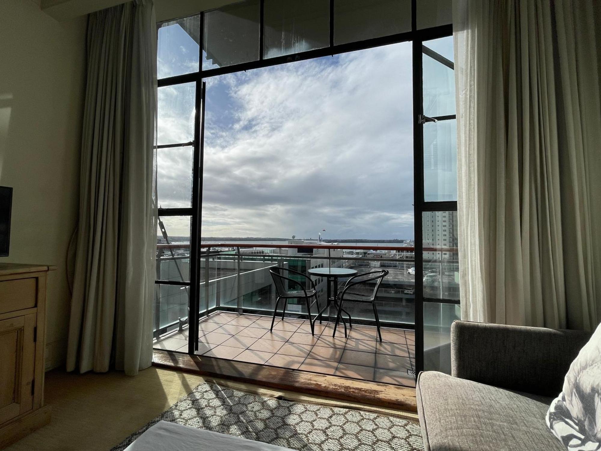 Sea View Heritage Apartment With Balcony Auckland Eksteriør billede